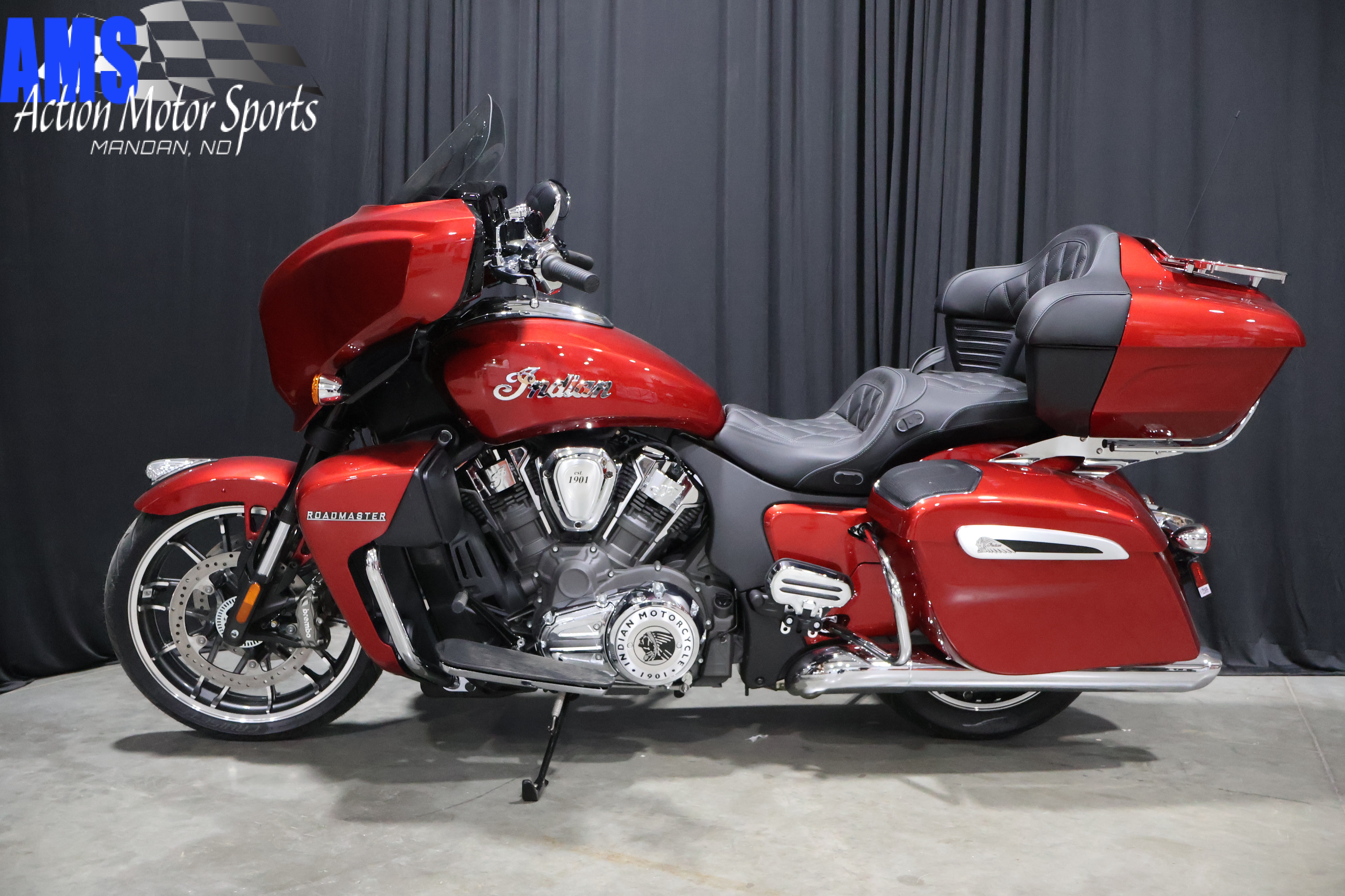2025 Indian Motorcycle Roadmaster® PowerPlus Limited with PowerBand Audio Package