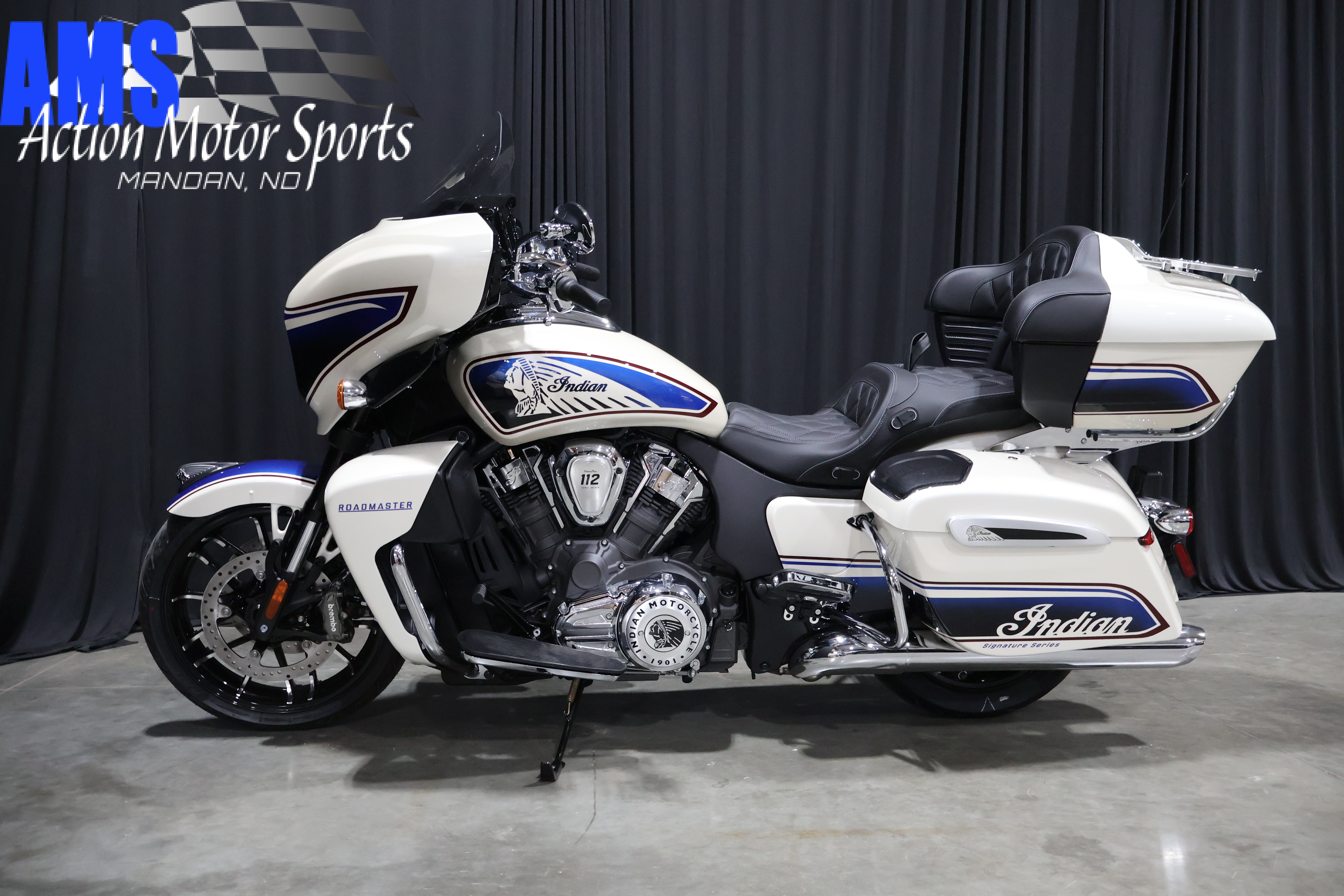 2026 Indian Motorcycle Roadmaster® PowerPlus Signature Series