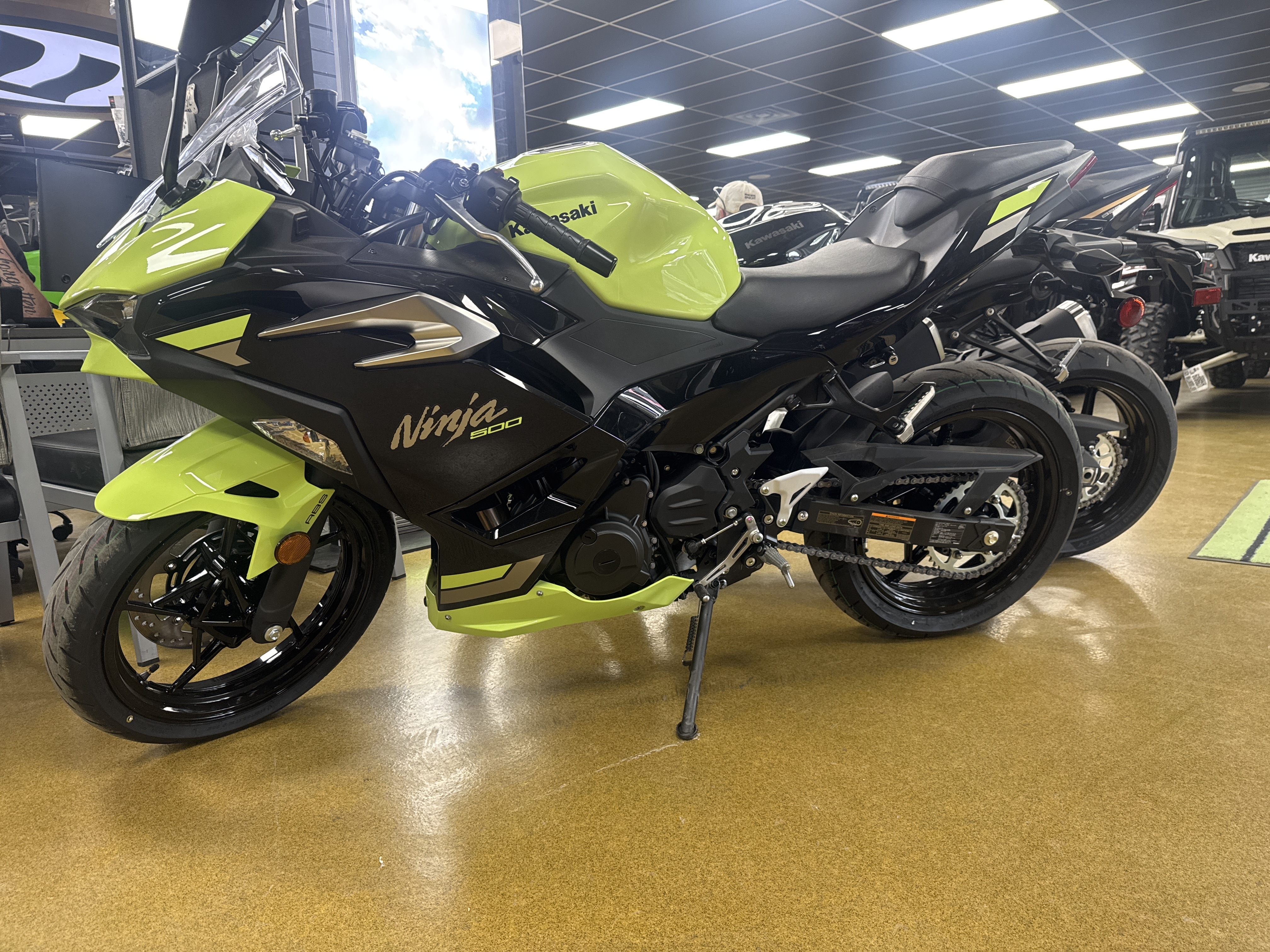 2026 Kawasaki Ninja® 500 ABS