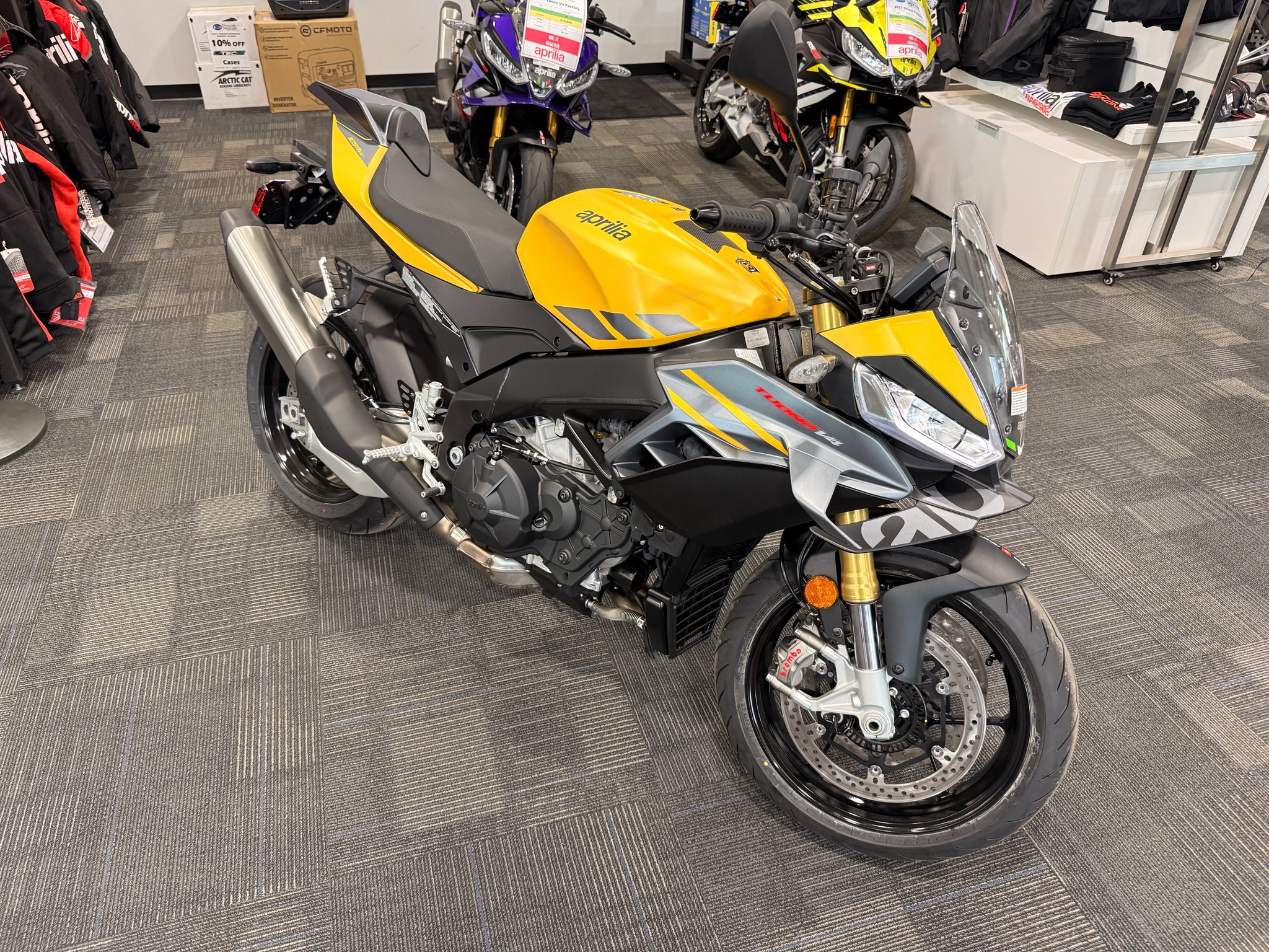 2027 Aprilia Tuono V4 1100