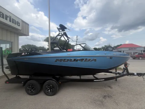 2027 MOOMBA CRAZ