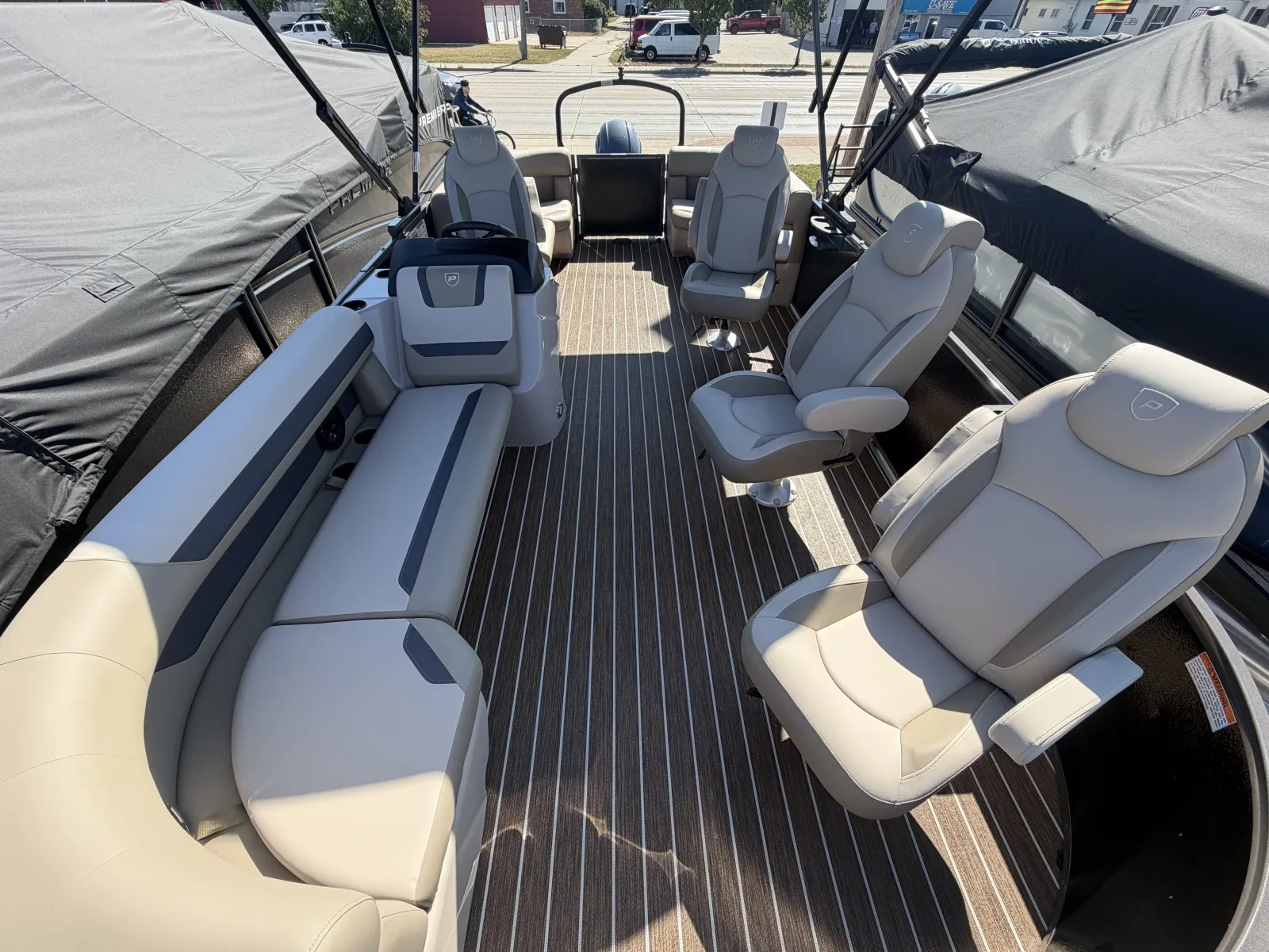 2027 PREMIER SUNSCAPE
