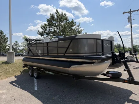 2025 SUNCHASER GENEVA
