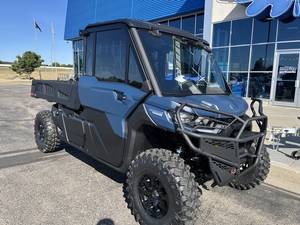 2026 Can-Am Defender PRO Limited HD10