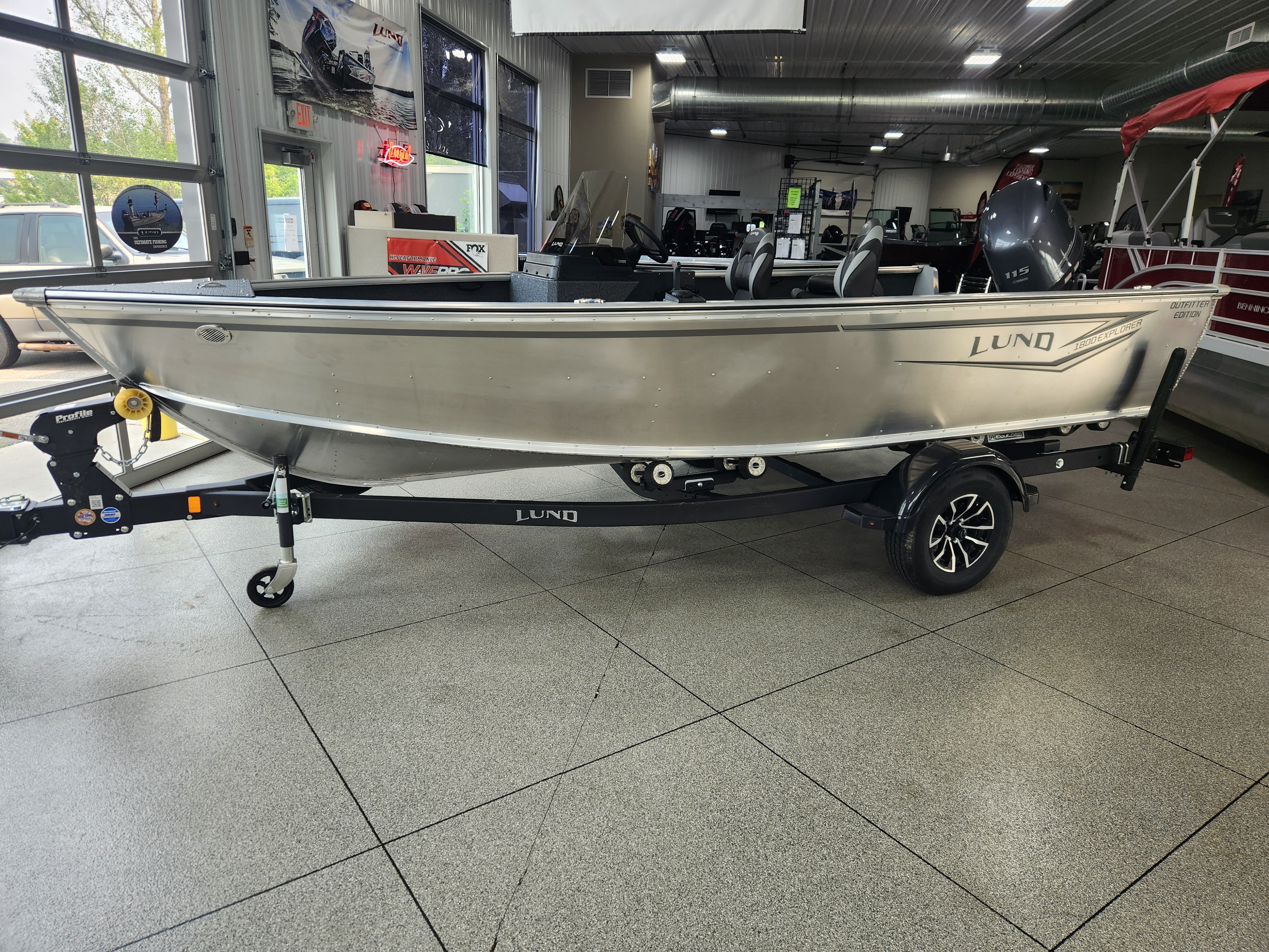 2026 LUND 1800 EXPLORER SS