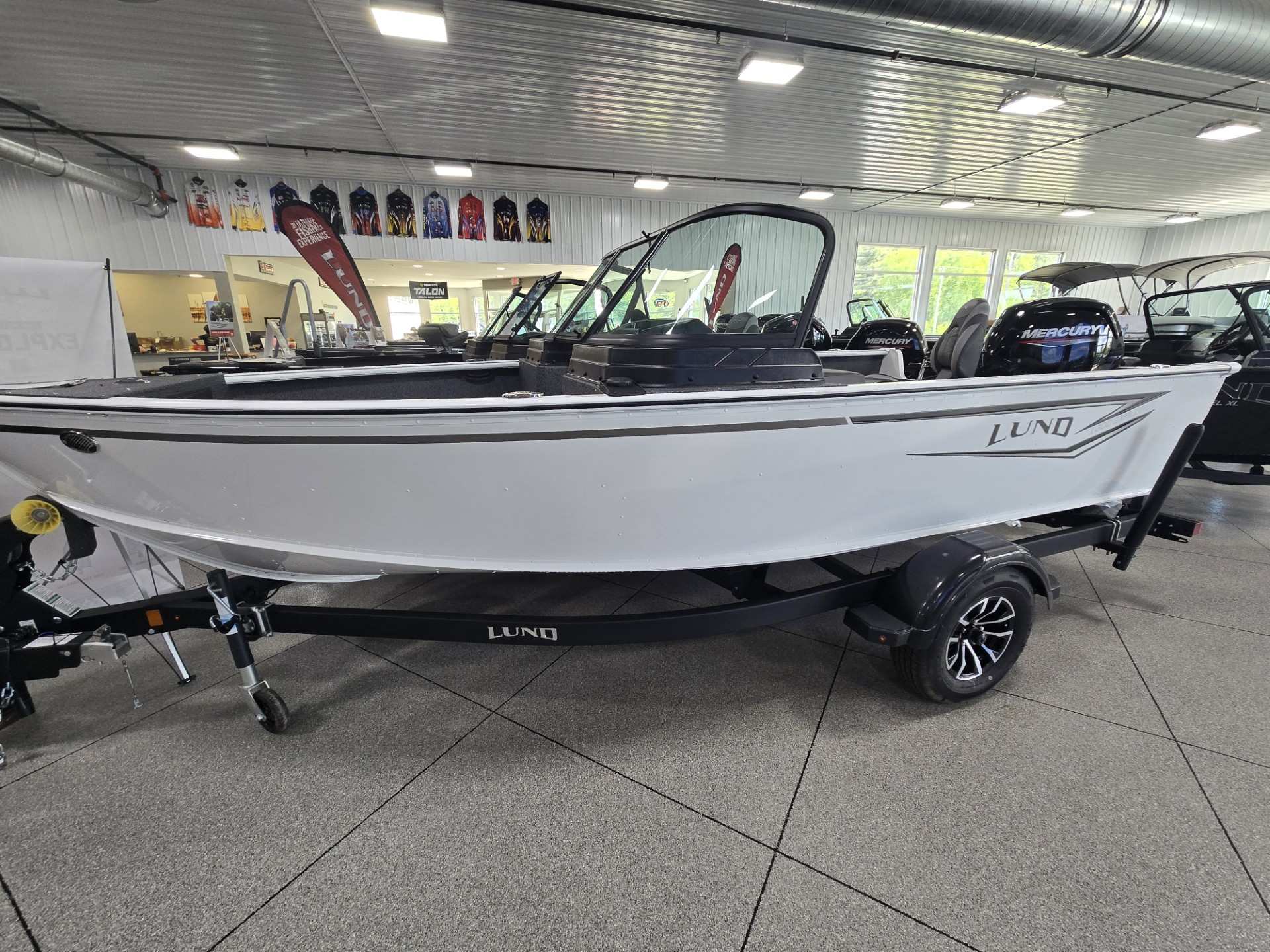 2026 LUND 1800 EXPLORER SPORT