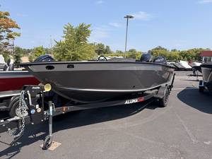 2026 Alumacraft Competitor 185X Side Console
