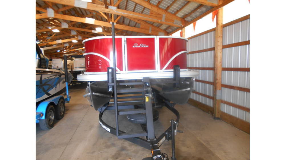 2026 Sun Tracker PARTY BARGE 16 DLX