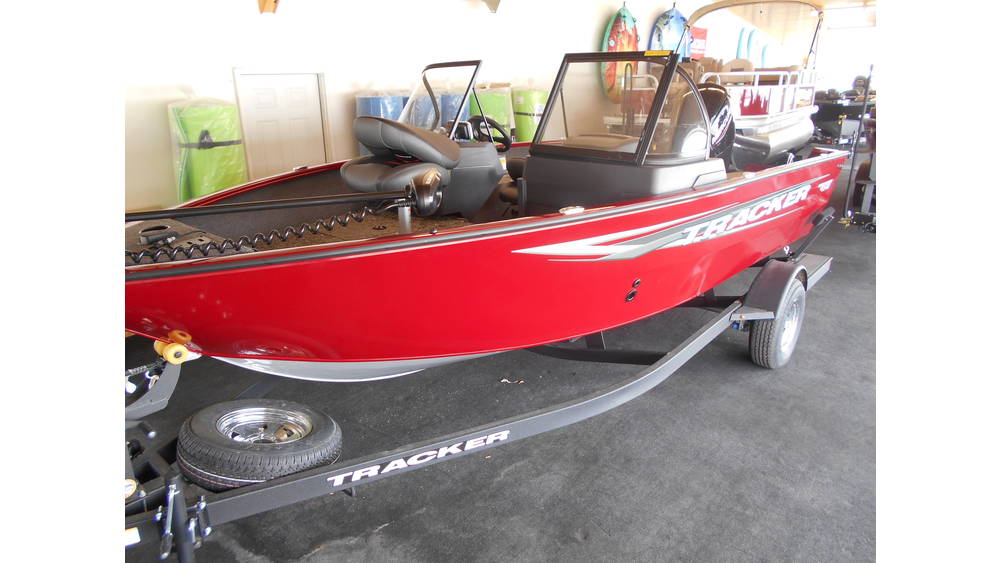 2025 Tracker Boats Pro Guide V-175 WT