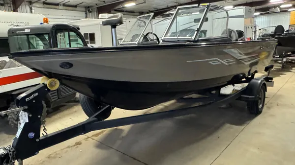 2020 Crestliner 1850 Super Hawk