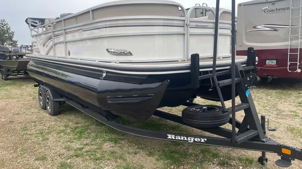 2023 Ranger Reata 223C