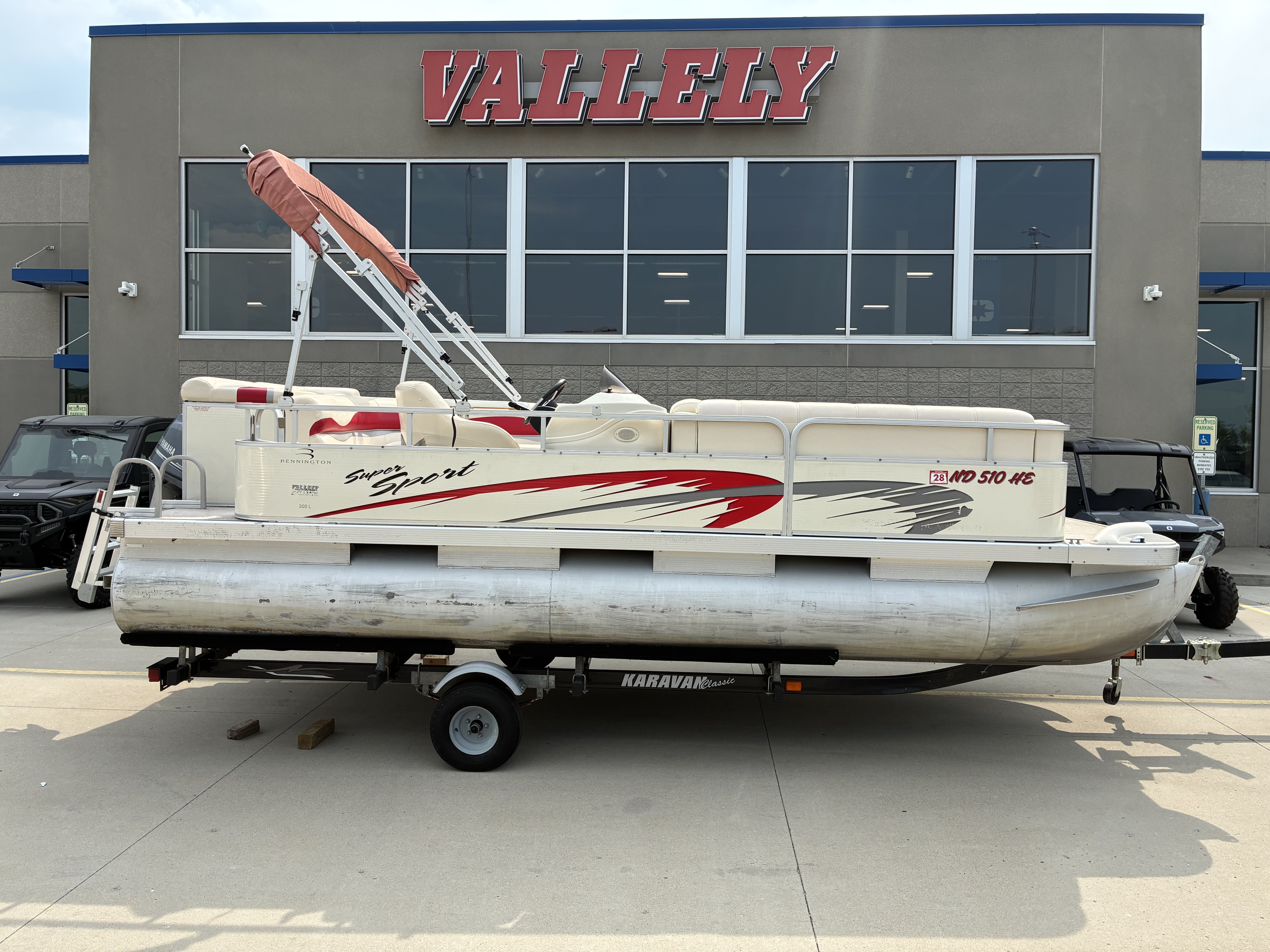 2005 Bennington 205L